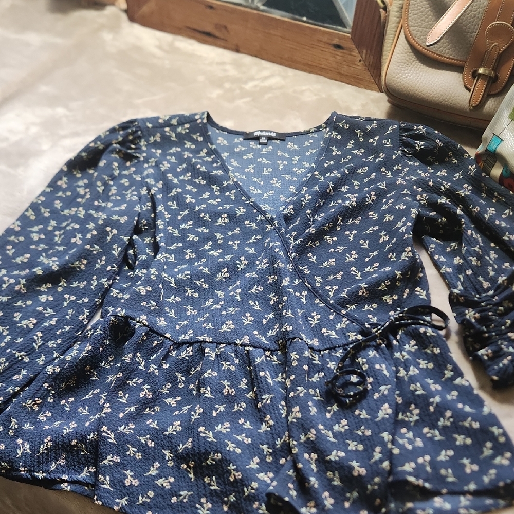 🐦 Madewell Blue Floral, True Wrap Blouse